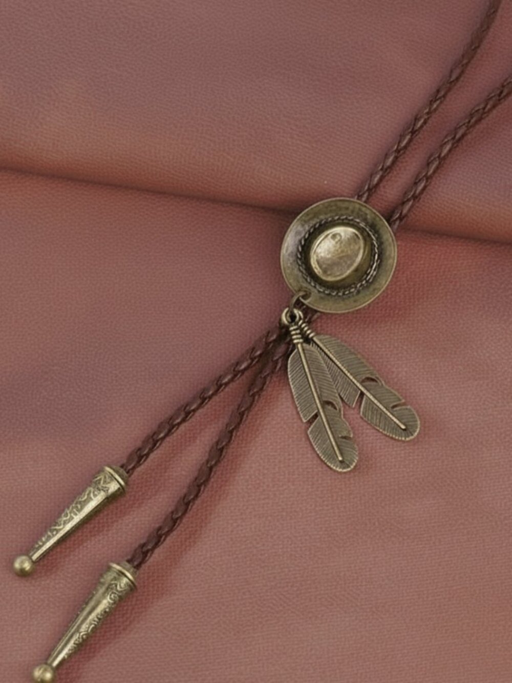 Cowboy Hat Vintage Inspired Western Bolo Tie Texas Style Antique Bronze - Picture 2 of 6